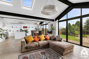 Photo 33- click for photo gallery